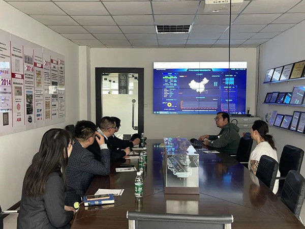 共謀未來(lái)！中國(guó)移動(dòng)（河南）副總經(jīng)理李頡蒞臨泰斯特進(jìn)行考察交流！