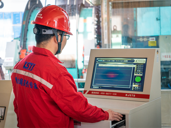 金秋十月收獲季｜堅守崗位安裝忙，守護(hù)安全“不打烊”